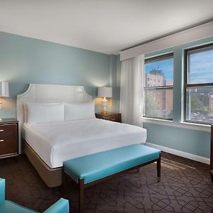 One-Bedroom King Suite Mobility accessible
